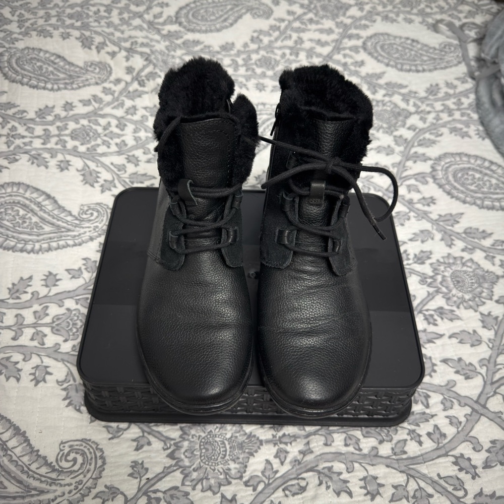 Clarks Black Faux-Fur Lace-Up Ankle Booties